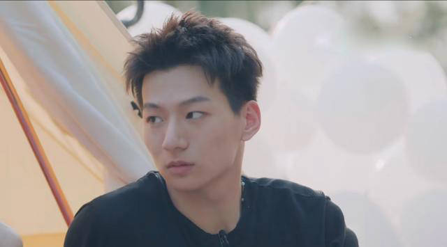 带着|崔宇同“翻船”了，有女朋友还参加恋综，《机智的恋爱》让人下头