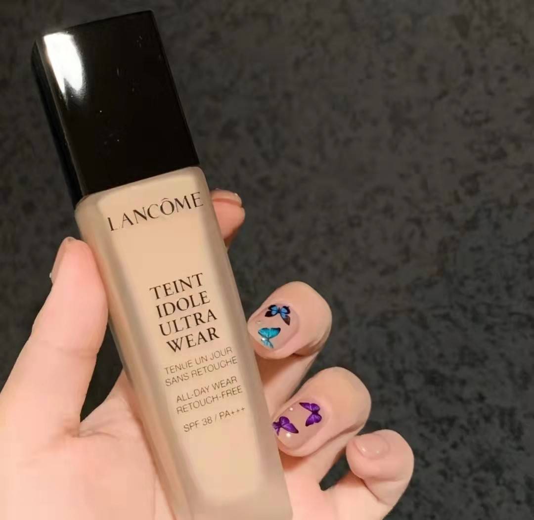 产品混合皮女生怎么选粉底?这4款高遮瑕、粉感细腻,值得入手!