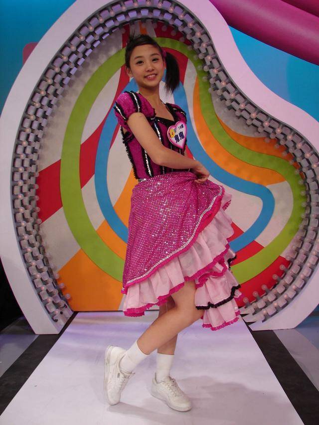 "鬼鬼"吴映洁一直以来给人的印象就很爱笑,非常积极向上的一个女孩,但