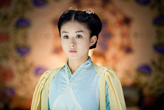 调整女明星发际线变美史：从生硬的美到自然的美，她们都做对了什么？