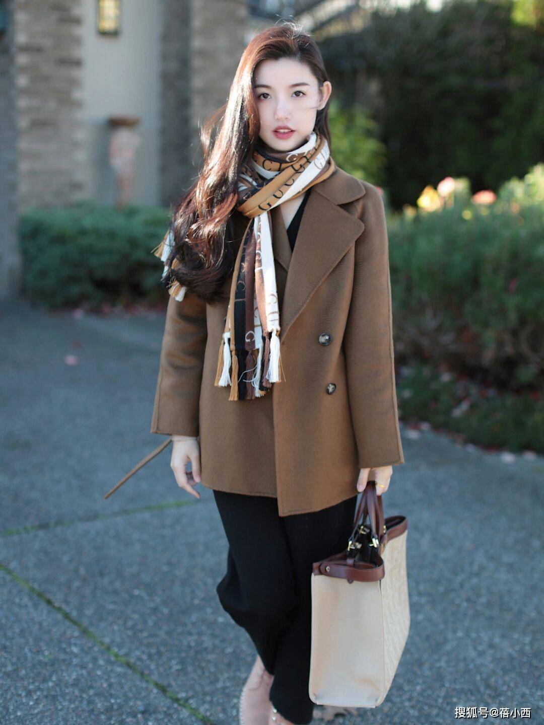 颜色 今年拥有这4件“短外套”，并掌握搭配技巧，拉开与普通人的距离