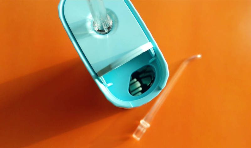 水箱|深层清洁牙齿，保持口腔健康，小米生态铟立方便携式冲牙器体验