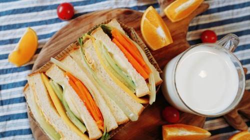 营养素|天气寒冷,冬季儿童饮食要注意这三点!附一周健康食谱需收藏