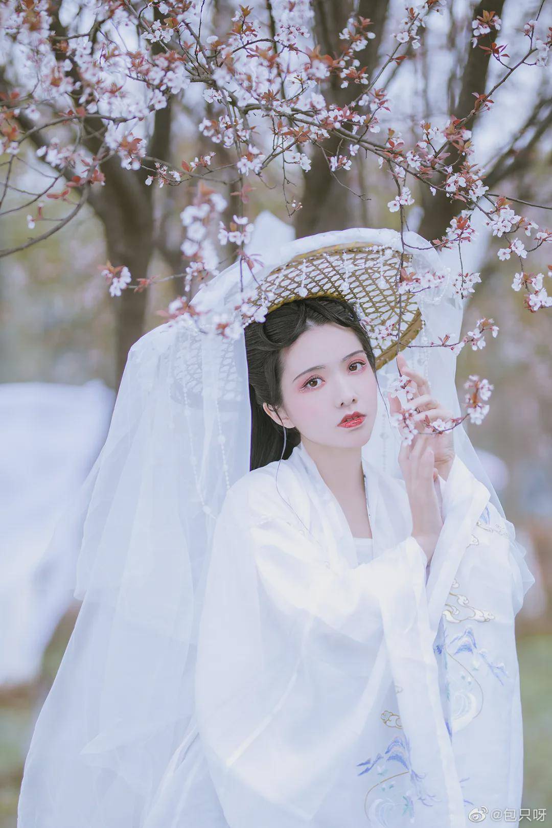 仙女 汉服小仙女：风物长宜放眼量