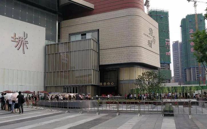 历经了10多年的龙华金侨花园终于要改造了4号线地铁龙华站壹城中心