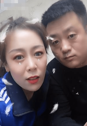 宋晓峰给娇妻杨晓茹庆生把客厅打扮好温馨两人结婚13年不生子