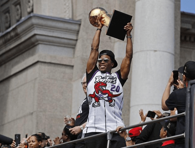 3年8500万美元又如何,对不起!我的心不在这里_洛瑞