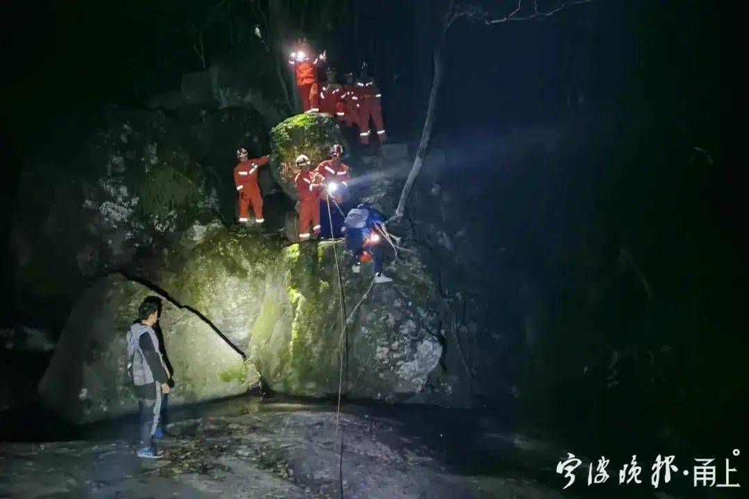 奉化|外地男子独自挑战这事，结果惊动了警方