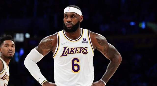 CBA|实话实说？詹黑：NBA万岁，詹姆斯对斯图尔特所做的事是故意且肮