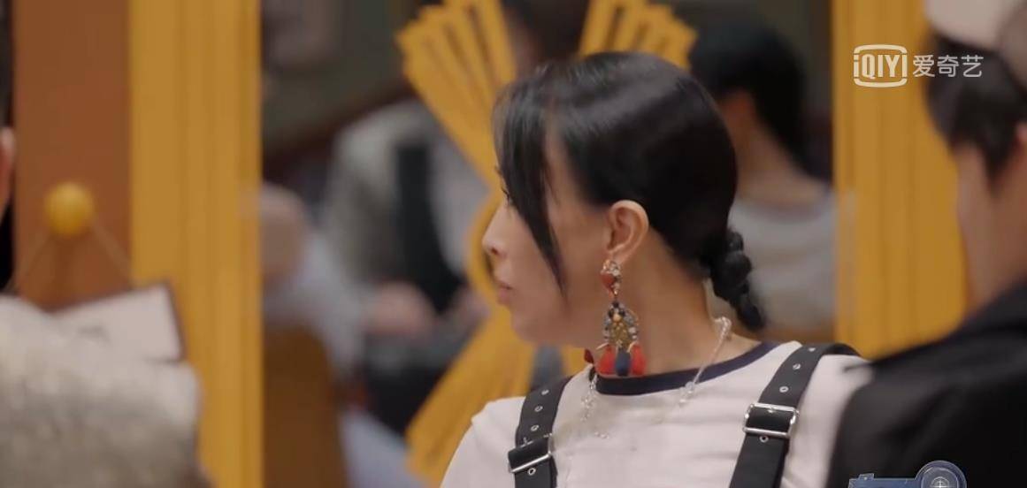 角色|《萌探探探案》那英人设惹争议,拉踩杨紫翻车不断,遭全网群嘲!