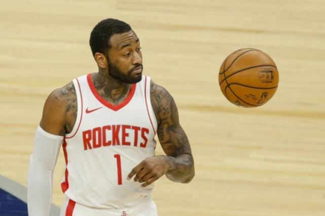 交易|NBA-年薪4430万，一秒钟都没打！交易没人要，火箭沃尔都成输家