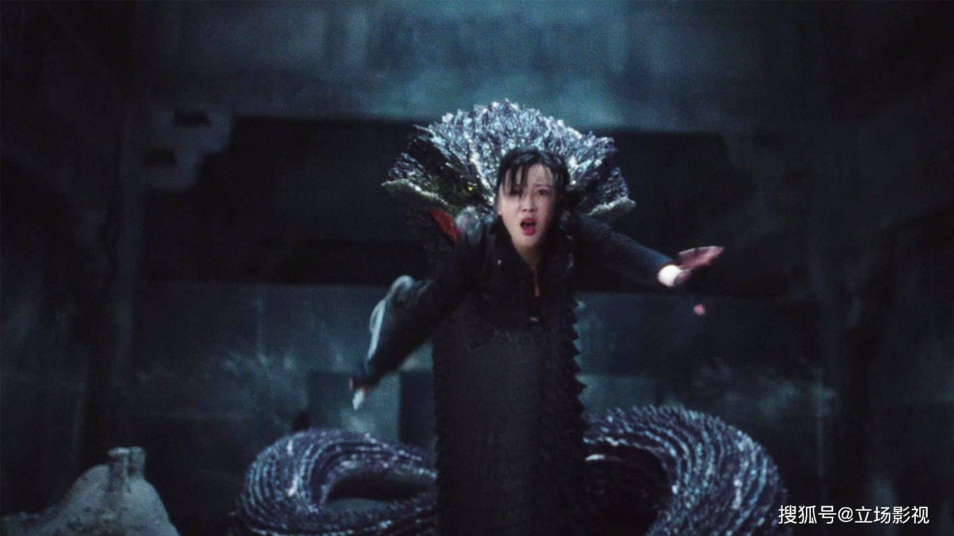 向东|上线就冲上第2，《发丘天棺》却满屏尴尬，就这也能“鬼吹灯”？