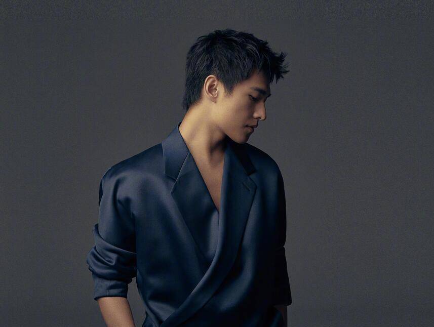 因为|恕我直言,杨洋绝对是被偶像剧耽误了的“综艺咖”