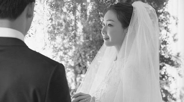 崔智友重回银幕，韩剧启蒙女神结婚4年，老公身份仍然是谜