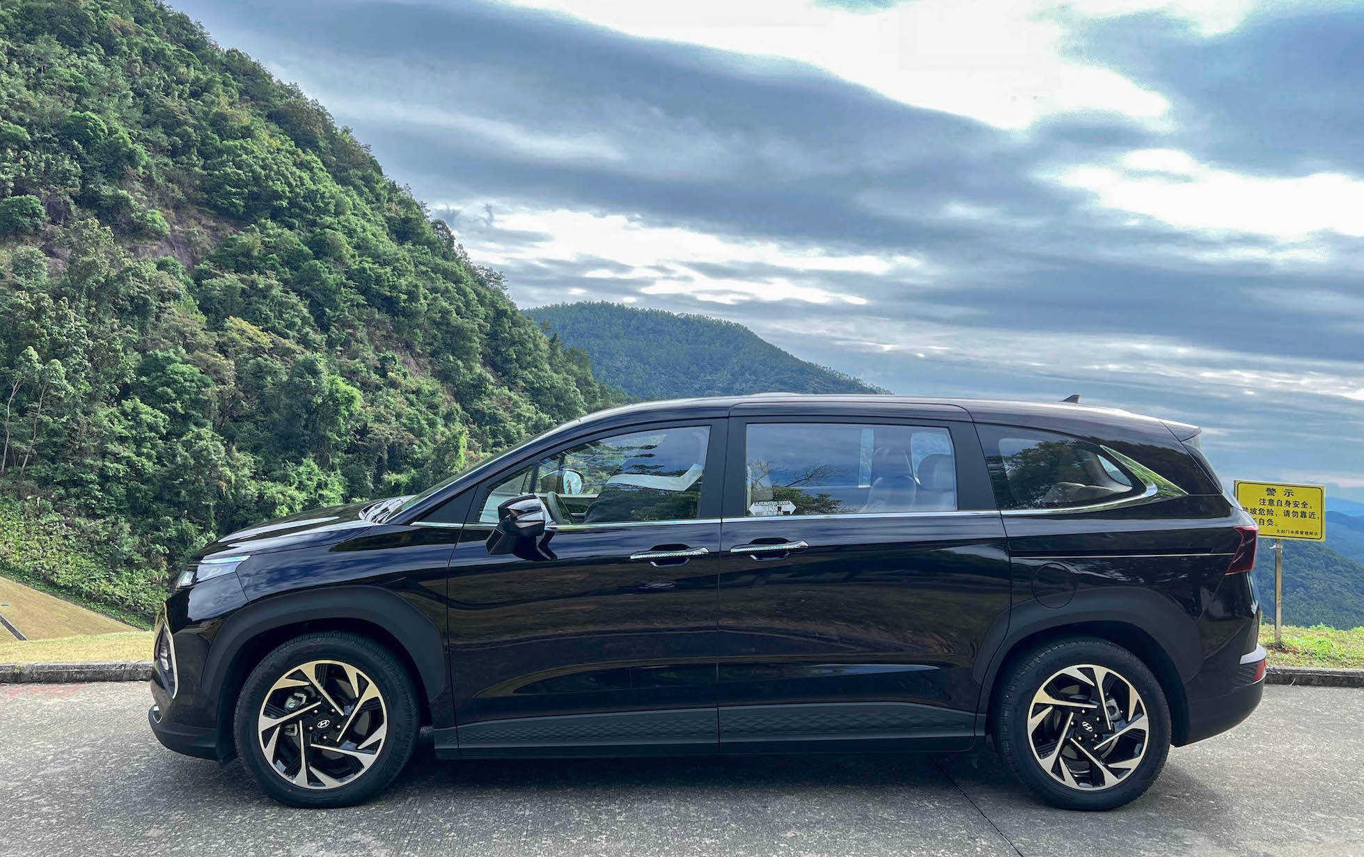 北京现代首款mpv库斯途:外观精致内饰居家,更重要的是舒服_搜狐汽车