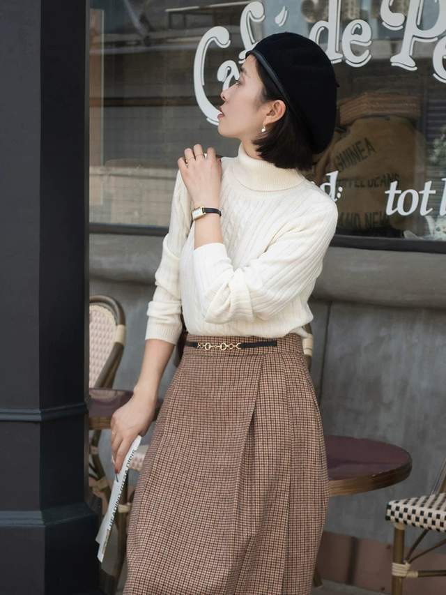 黑色 这才是毛衣的正确穿搭,简单优雅又减龄,轻松穿出20岁的感觉