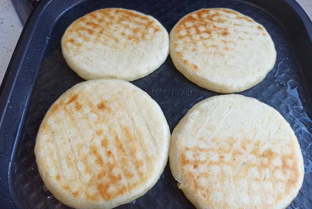 葱花|早上花几分钟给家人做道美味早餐饼，做法简单，鲜香美味，超好吃