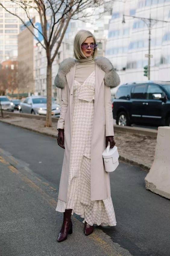 式样 温柔的冬季少不了“燕麦色”,优雅高级又大方,谁穿谁精致