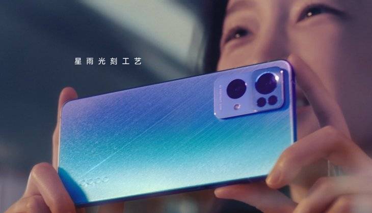 航天级星雨光刻工艺，Reno7系列外观全面升级