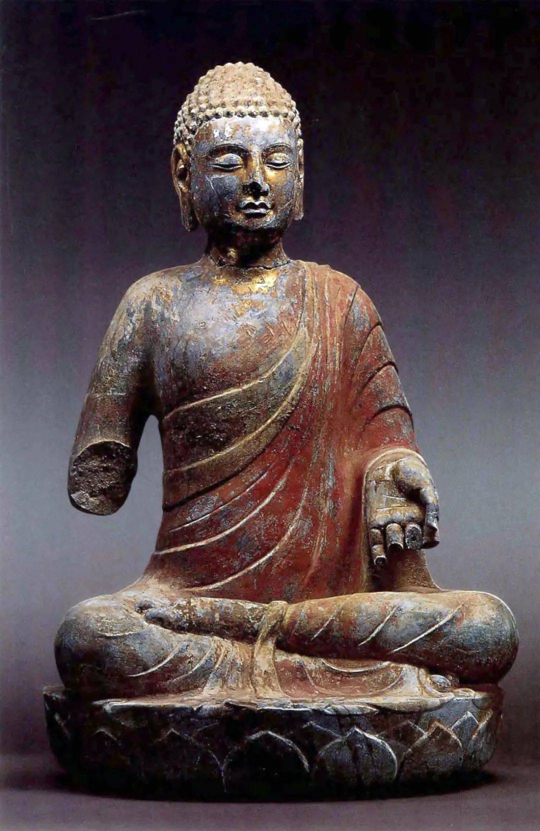 青州龙兴寺北齐石雕佛坐像