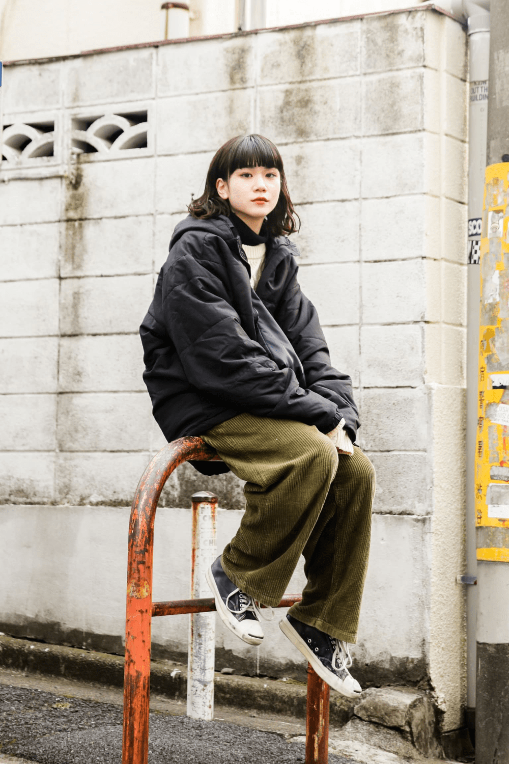 黑色 羽绒服每个冬季都在穿,颜色应该怎么选,这3大色系是潮人的必备