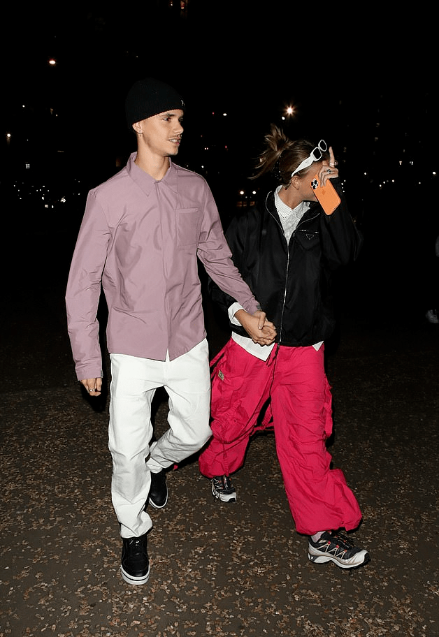 女友 小贝二儿子和女友闪耀派对！罗密欧太帅气，女友穿露腰装秀马甲线