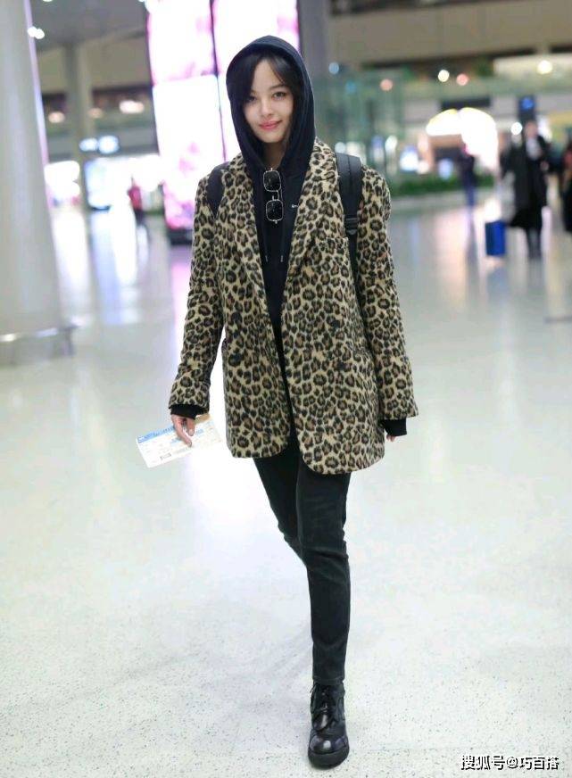 整体 辛芷蕾机场造型真亲民，轻熟低调又保温，可借鉴价值非常高