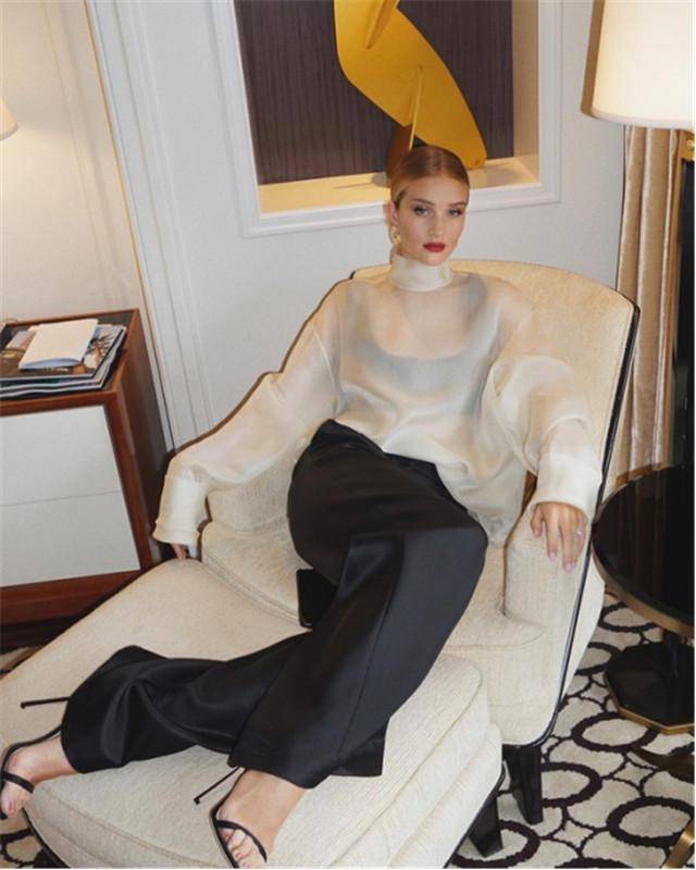 简风 为什么三四十岁的女人更爱“极简风”？优雅、精致、气质通通都有