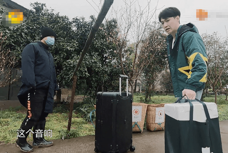 小狐狸|张艺兴彻底变成了“小狐狸”，随机应变的能力，可以赶上黄磊了