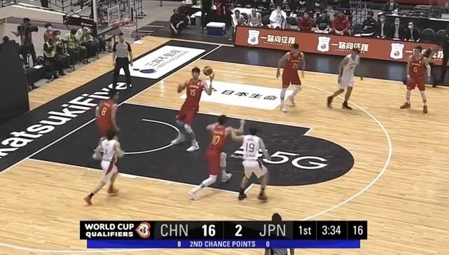 谢亚佛|男篮半场领先日本16分！周琦10中8轰18+10，大魔王一人统治禁区