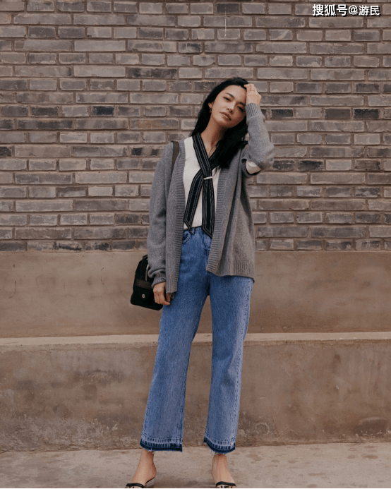 领带 衬衫不要穿的那么死板，太土！看看杨紫、姚晨，这样穿是有多美！