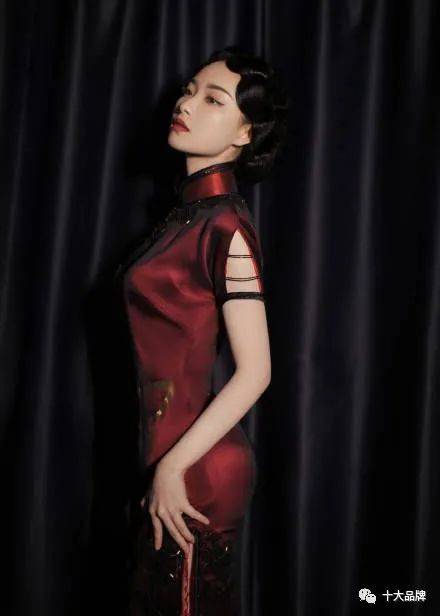 赵丽颖 女生永远可以相信旗袍 这些穿旗袍的女星?哪个最符合你的审美?