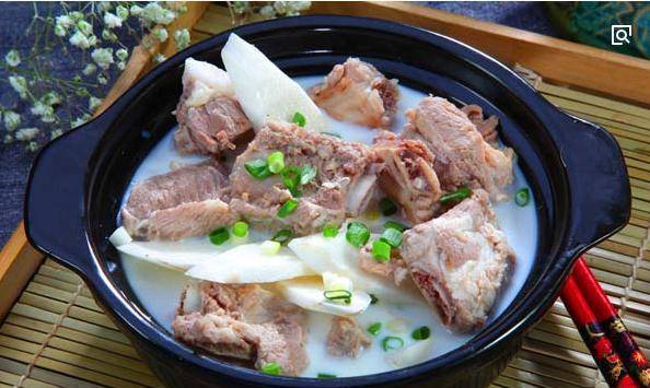 什么炖排骨汤能补气血 533dea9cbf5c4494862e229f5c32116b.jpeg