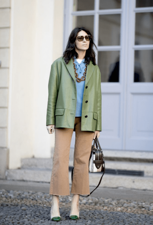 喇叭裤 冬季外套不用太复杂,衣橱中有这两件就足够了,时尚保暖又显气质