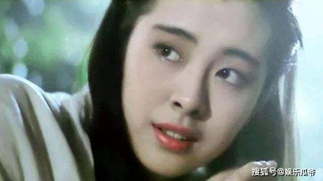 下巴单眼皮、龅牙、厚嘴唇，这些缺陷美才是娱乐圈该有的百媚千红