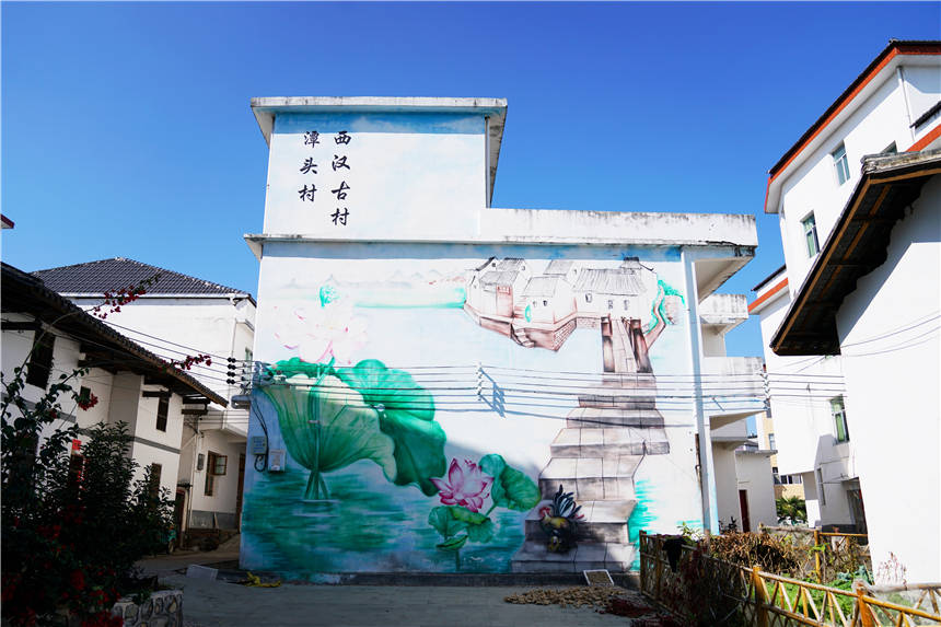 江西于都有个潭头村，这里的美食远近闻名，环境清幽适合休闲度假