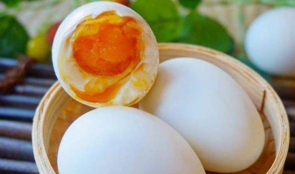 海鸭蛋怎么做好吃 db885781747f44c882f23b6db6c5d770.jpeg