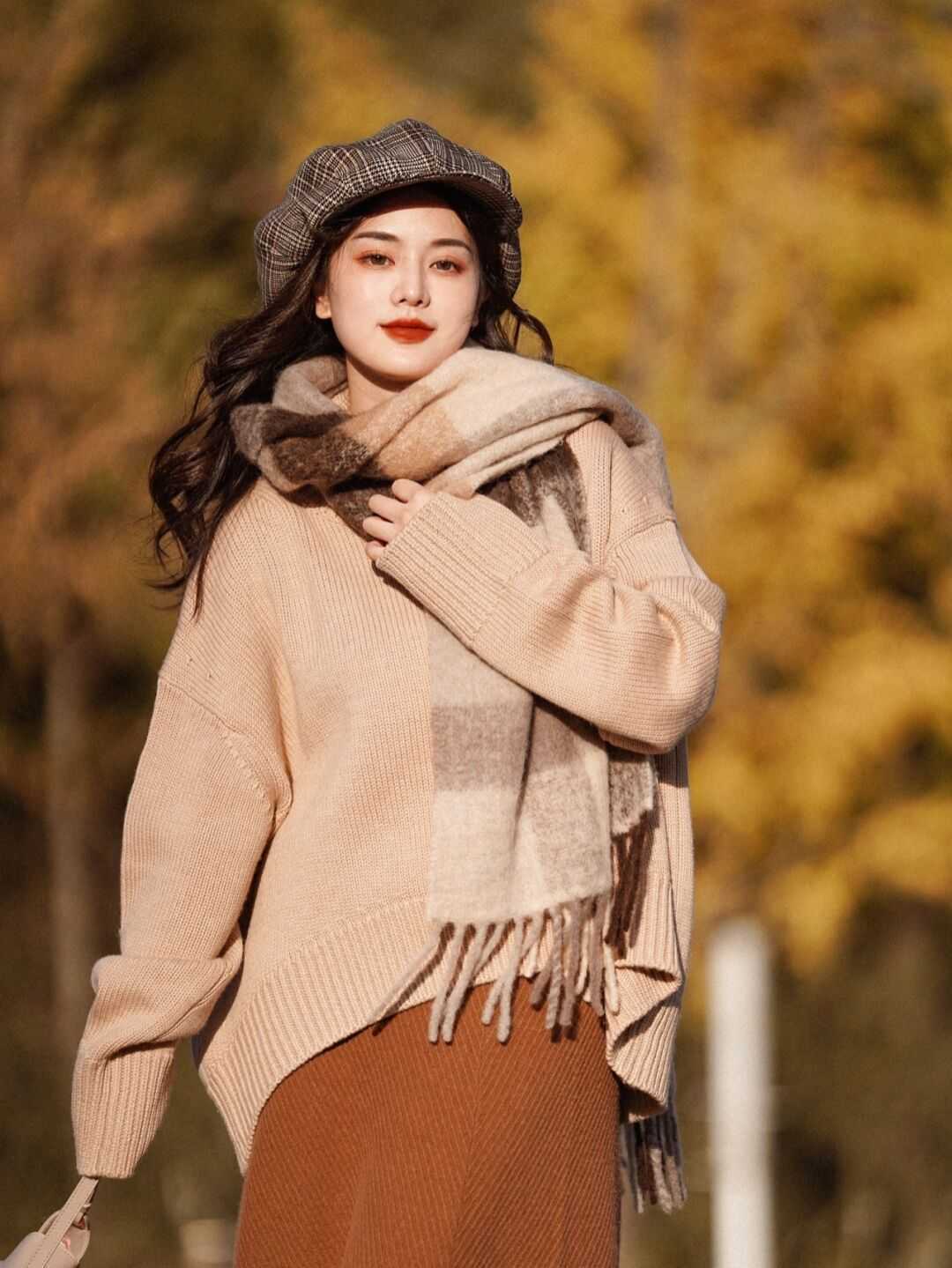 颜色 天冷了,为什么建议“毛衣搭配半身裙”,时髦精们的示范给你答案