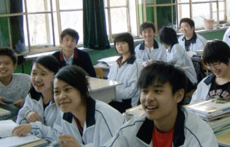 什么时候能上高中哦 3106af17e80c4cc2b3e72fb9ef195c4c.png
