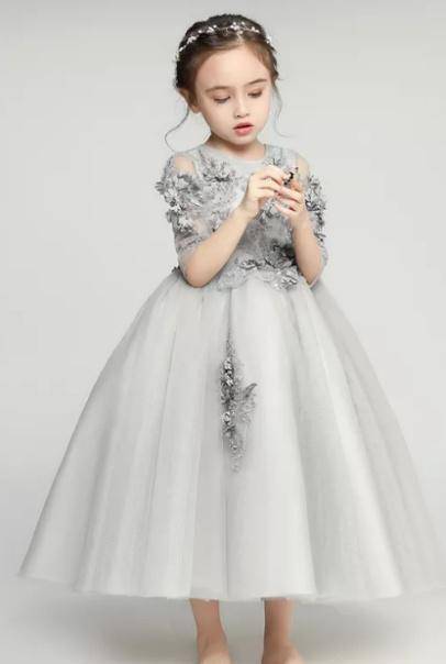 上半身 骗生娃系列：看完这几个可爱萌娃，网友直喊：吃可爱长大的吗？