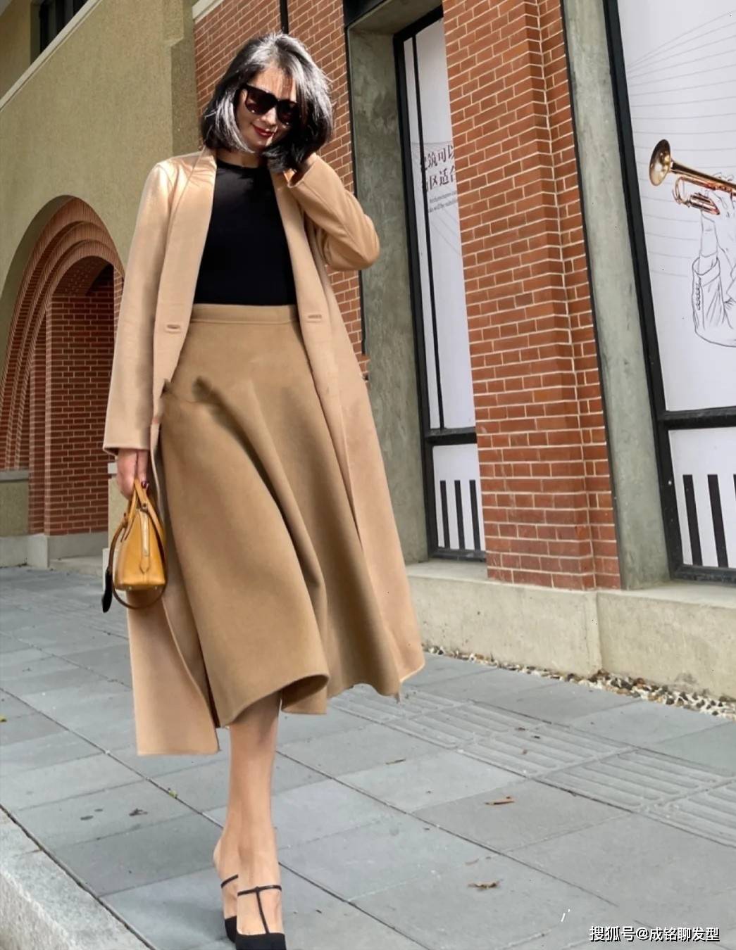 大地 40+的女人穿搭要体面,这些搭配高级又显贵,不掉档次又显气质