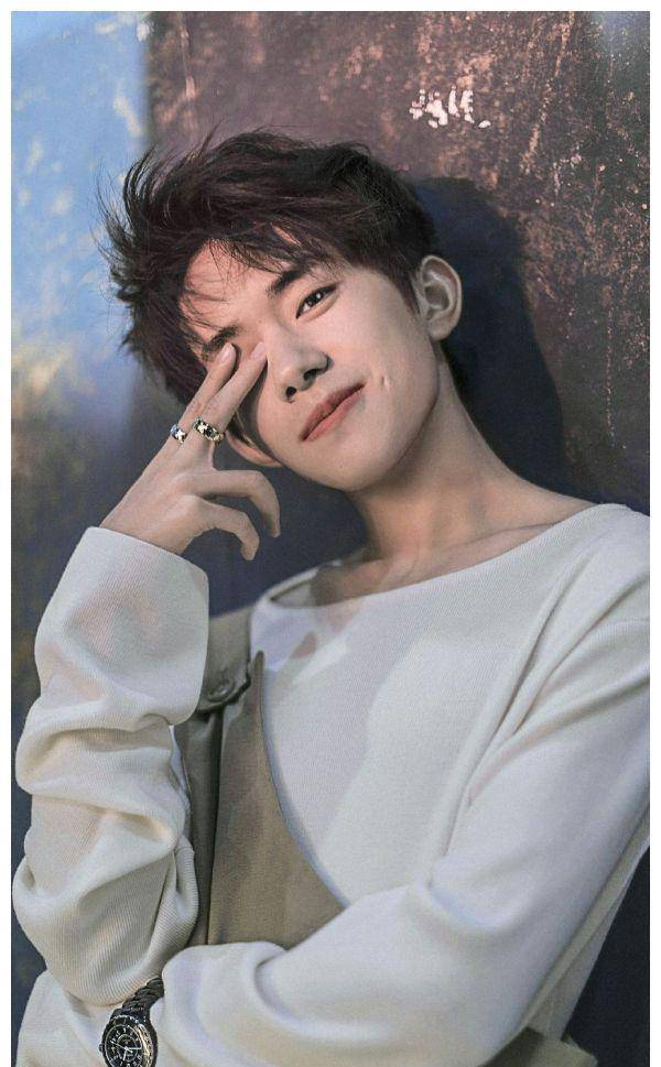 易烊千玺的电影古装 d5eee3a6d4f543ec81795bd33831972a.jpeg