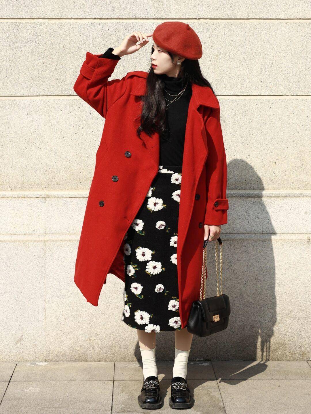 颜色 冬季搭配单品“买精不买多”，衣橱里要备“大衣”，舒适又时髦