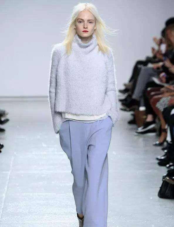 颜色 治愈选择困难症 高领毛衣这样选才高级 适合你