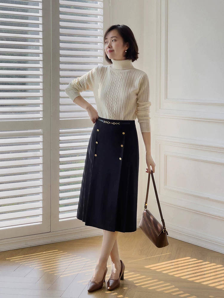 黑色 博主示范告诉你，为什么你穿毛衣不好看，尝试这样穿，简约优雅