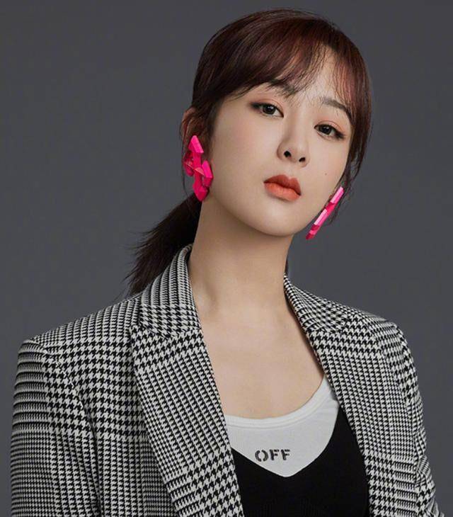 协会会长|演员们都是第一次尝试剧中的角色，还都演得可以