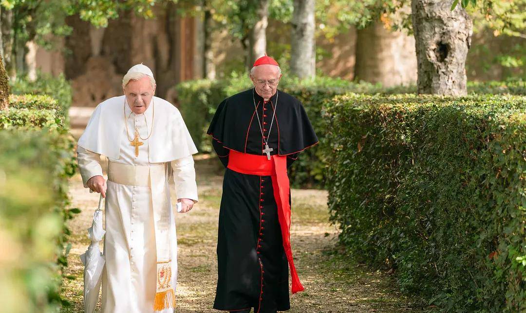 教宗|严肃中带着幽默的宗教题材传记电影《教宗的承继》