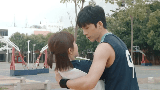 演技|杨紫新剧被低估，《女心理师》细节与悬疑感拉满，居然有点好看了