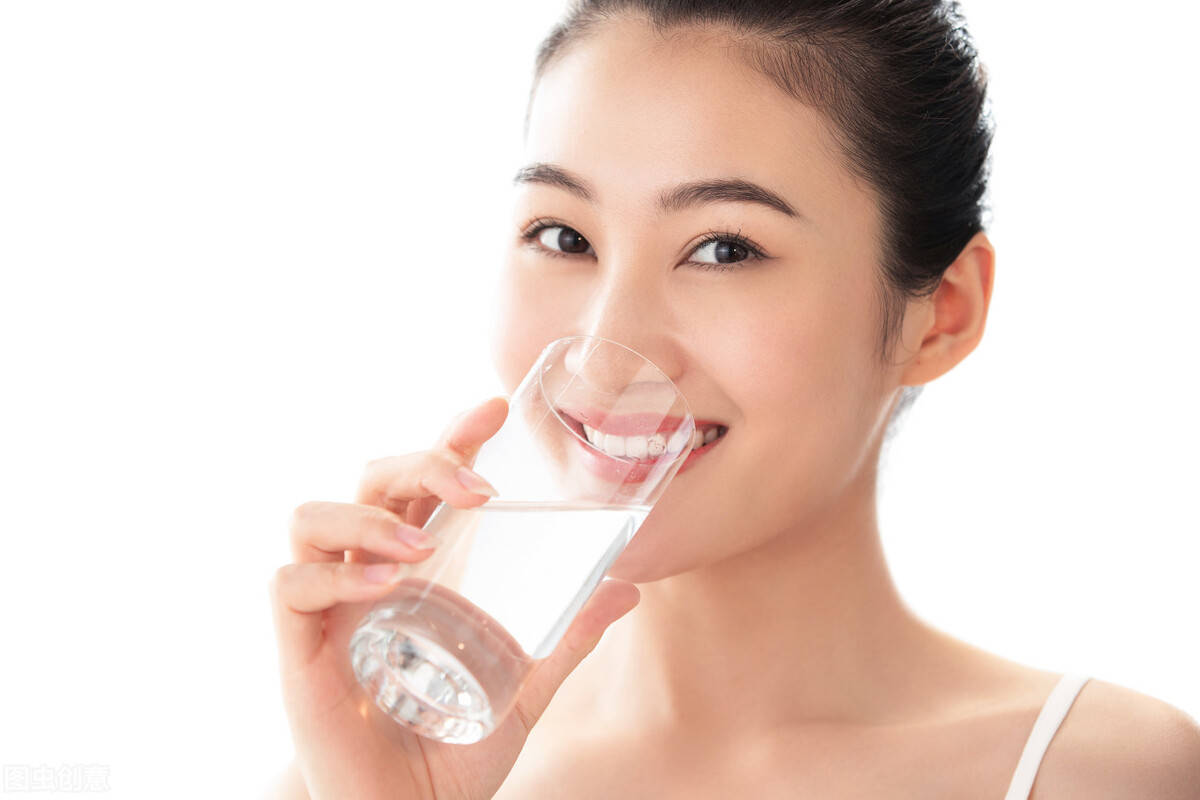 尿酸|28岁程序员尿酸飙升930,双肾衰竭,医生怒斥:怎么能把它当水喝