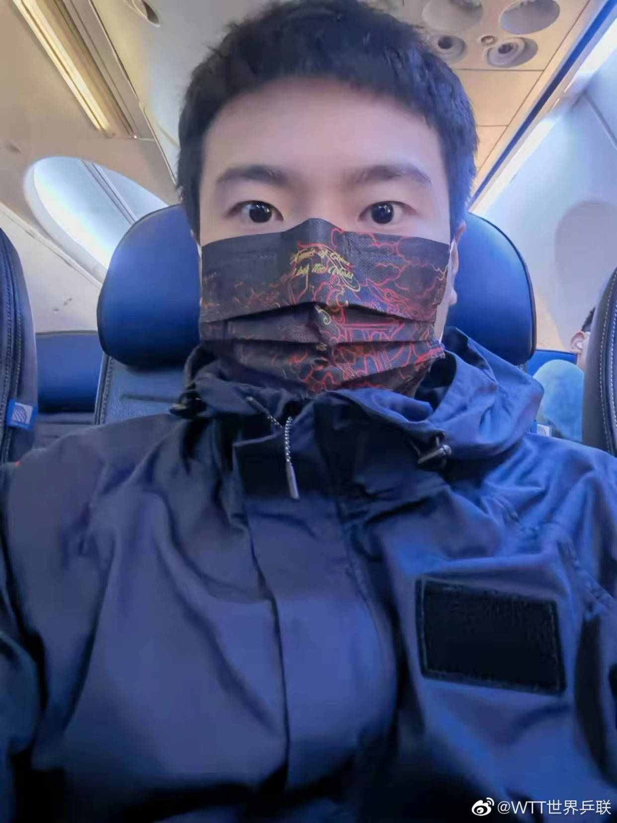 隐身|国乒抵达旧金山，转机飞新加坡，8将自拍，樊振东隐身，陈梦发声